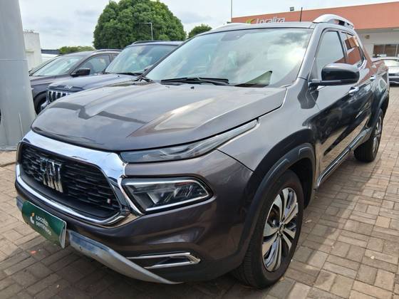 FIAT TORO 2.0 16V TURBO DIESEL VOLCANO 4WD AT9